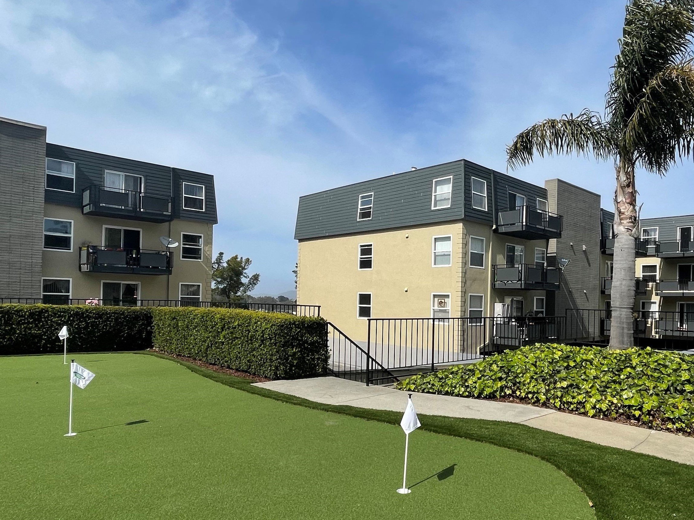 Skycrest Apartments photo 5